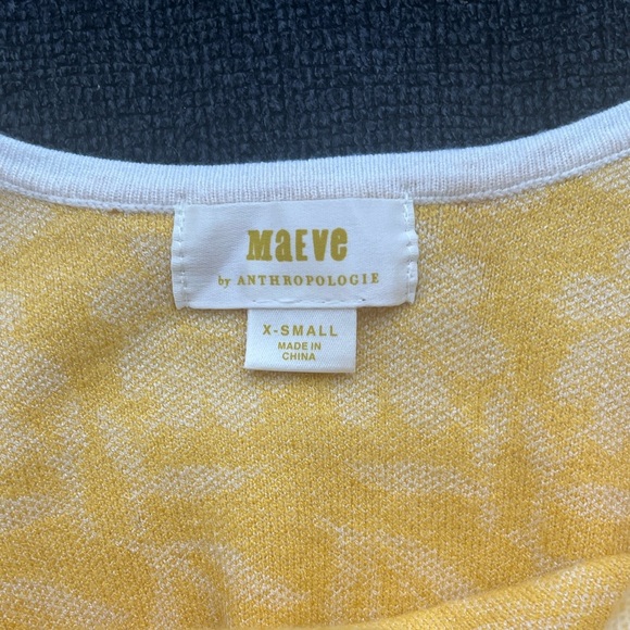 Maeve by Anthropologie Knit Floral Cherry Pattern Crop Top Size XS Yellow White - Picture 9 of 13